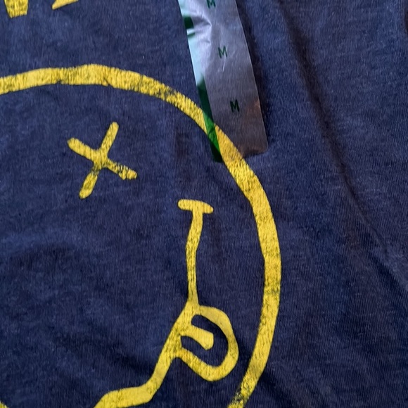 New T-Shirt - Picture 3 of 8